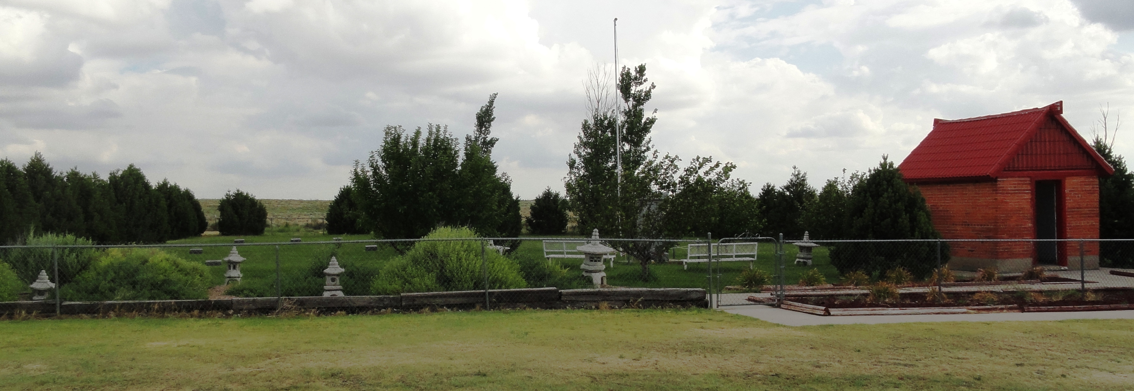 Amache Cemetery, 2012. Photo by Kirsten Leong.